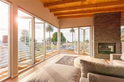 Vinil bifdolli shkaf eshiklari